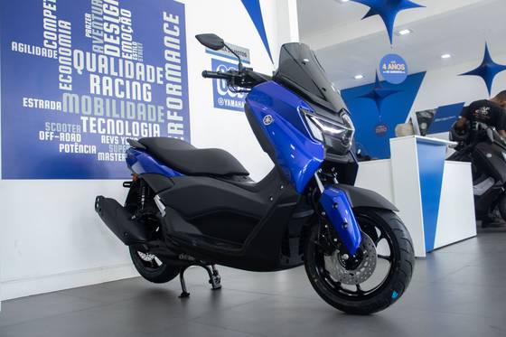 YAMAHA NMAX CONNECTED 160 ABS 